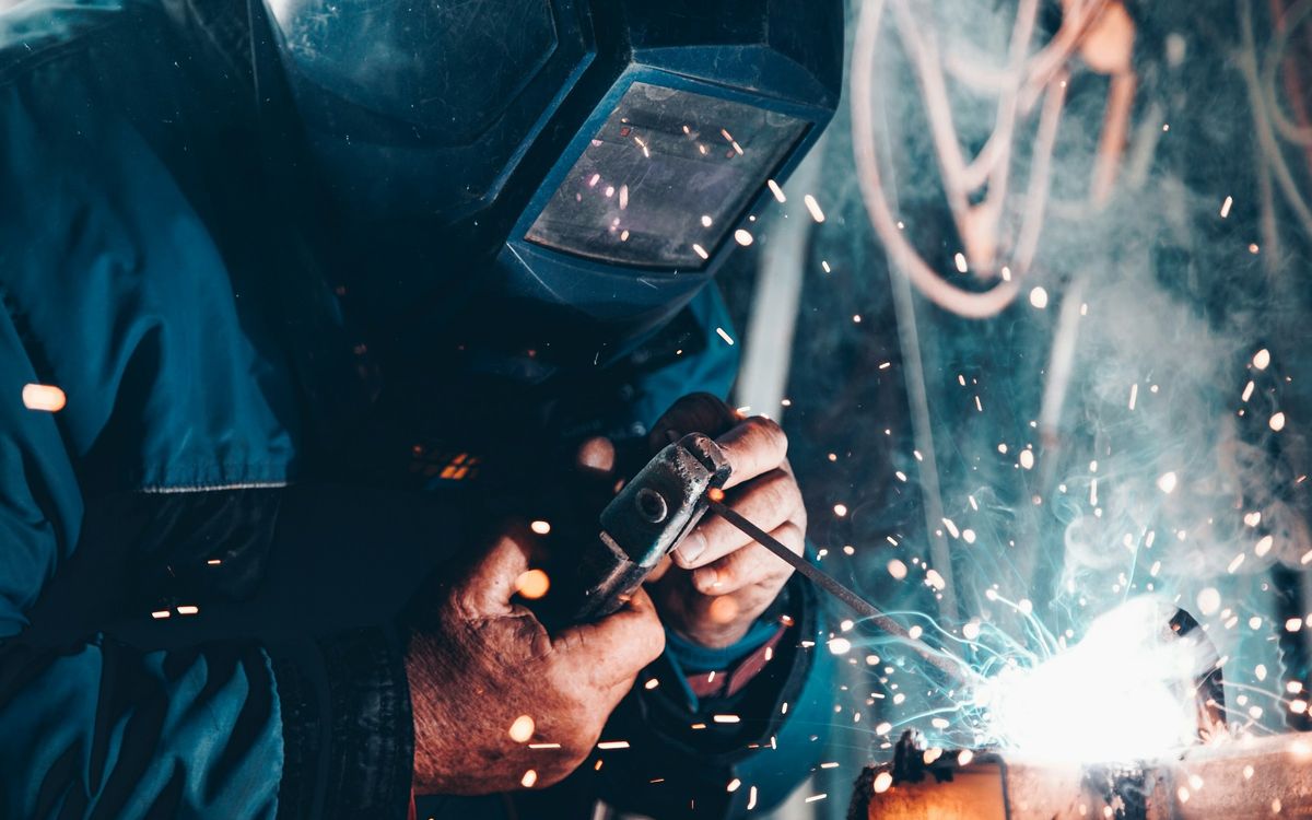 Trabajo metalúrgico con chispas: el plomo puede recuperarse de residuos industriales
